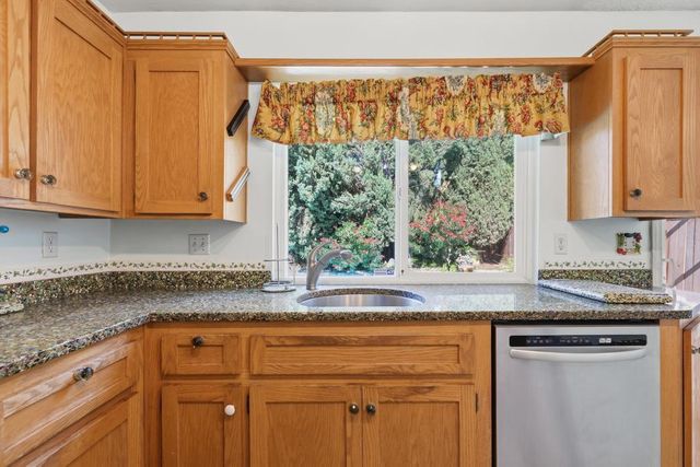 7940 Summerplace Dr, Citrus Heights, CA 95621