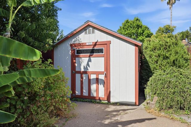 7940 Summerplace Dr, Citrus Heights, CA 95621