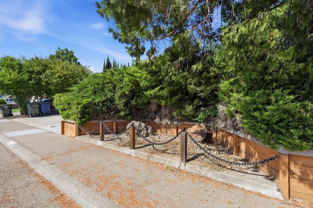 7940 Summerplace Dr, Citrus Heights, CA 95621