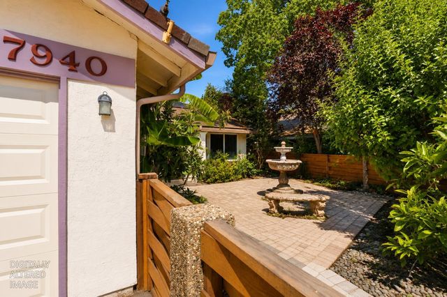 7940 Summerplace Dr, Citrus Heights, CA 95621