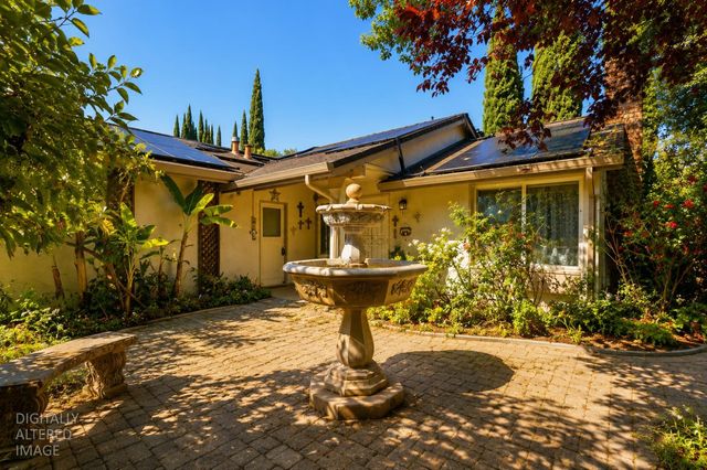 7940 Summerplace Dr, Citrus Heights, CA 95621