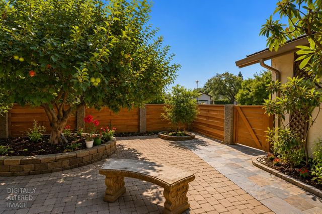 7940 Summerplace Dr, Citrus Heights, CA 95621