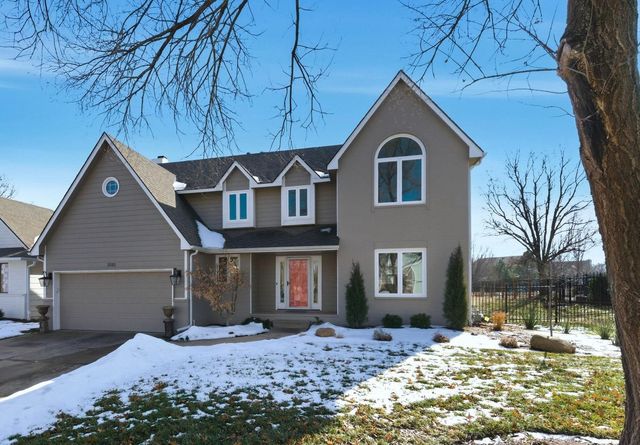 2532 N Fox Run Ct, Wichita, KS 67226