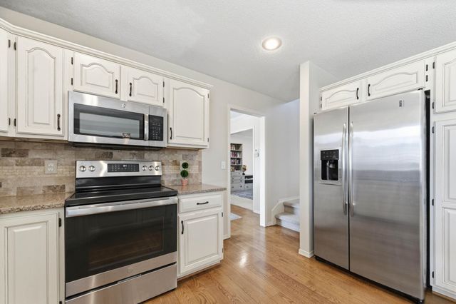 2532 N Fox Run Ct, Wichita, KS 67226