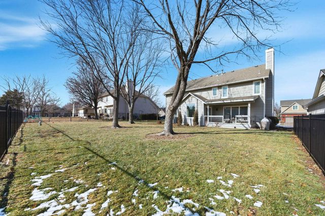 2532 N Fox Run Ct, Wichita, KS 67226
