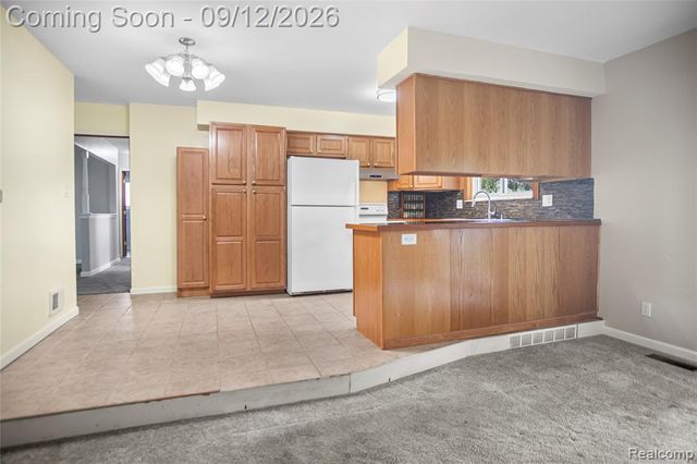 41654 Harvard Drive, Sterling Heights, MI 48313