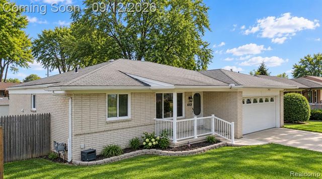 41654 Harvard Drive, Sterling Heights, MI 48313