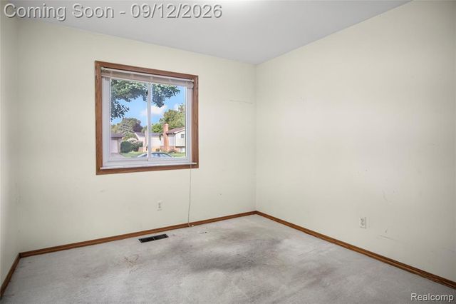 41654 Harvard Drive, Sterling Heights, MI 48313