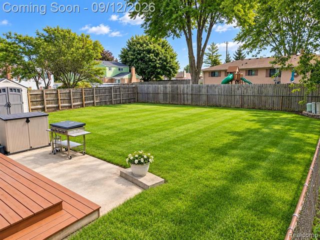 41654 Harvard Drive, Sterling Heights, MI 48313