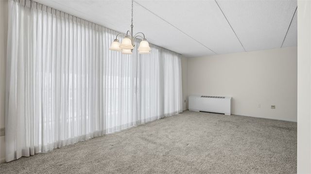 1160 Bower Hill Road 716A, Mt Lebanon, PA 15243