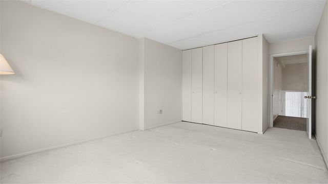 1160 Bower Hill Road 716A, Mt Lebanon, PA 15243