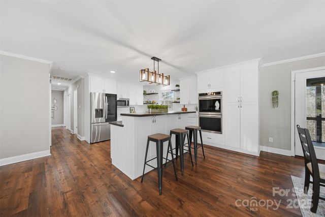 315 Skyline Road, Hickory, NC 28601