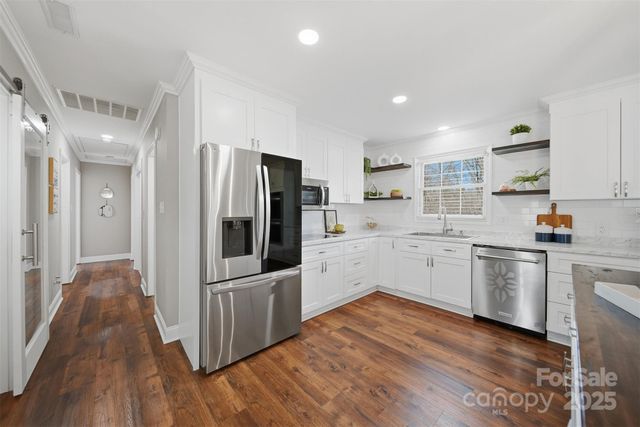 315 Skyline Road, Hickory, NC 28601