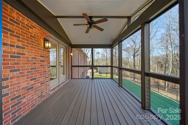 315 Skyline Road, Hickory, NC 28601