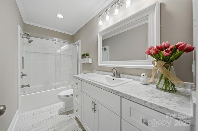 315 Skyline Road, Hickory, NC 28601