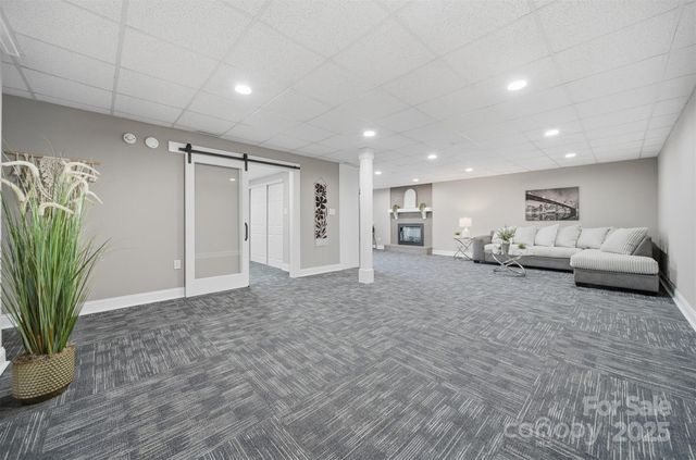 315 Skyline Road, Hickory, NC 28601