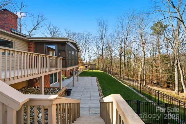 315 Skyline Road, Hickory, NC 28601