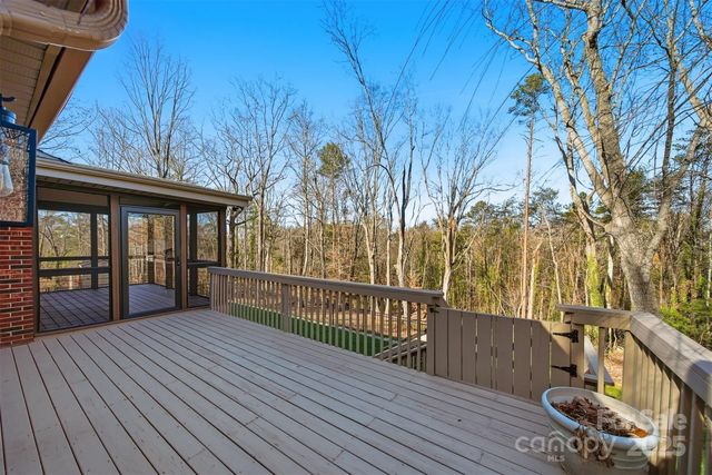 315 Skyline Road, Hickory, NC 28601