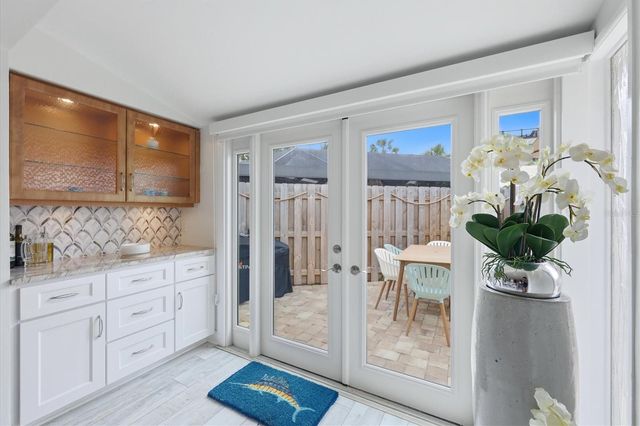 104 WHISPERING SANDS DRIVE V27, Sarasota, FL 34242