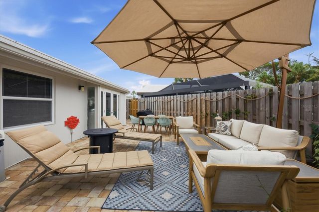 104 WHISPERING SANDS DRIVE V27, Sarasota, FL 34242