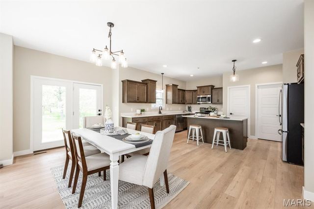 3716 Osprey Court, Shiloh, IL 62221