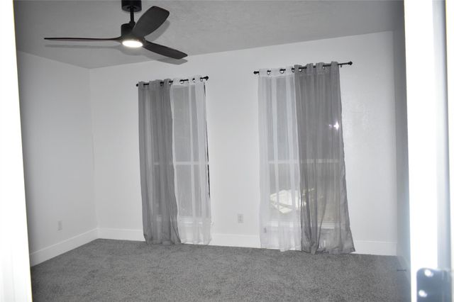 9401 Heatherside Street, Houston, TX 77016