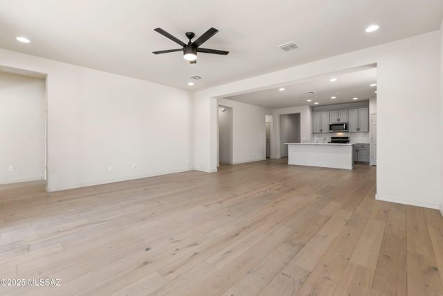 13384 E Knipe Place, Tucson, AZ 85747