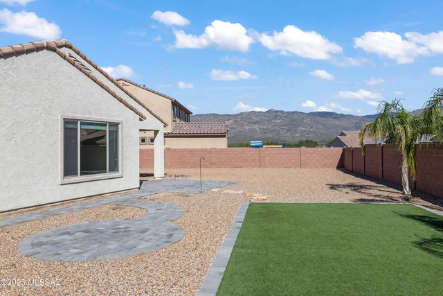 13384 E Knipe Place, Tucson, AZ 85747