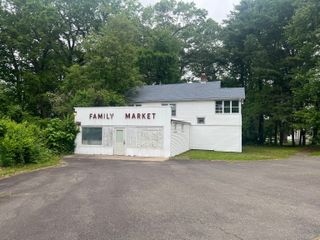 4 Great Hill Road, East Hartford, CT 06108