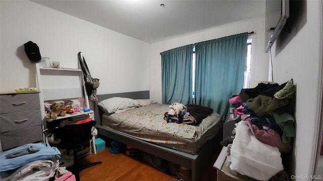 8432 Grand Avenue 2D, Elmhurst, NY 11373