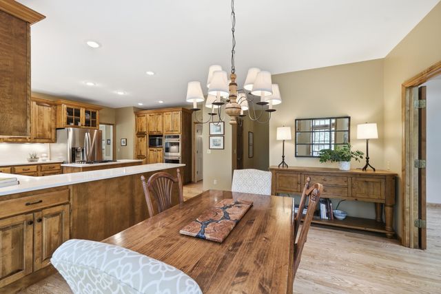 805 Midwest Trail Court N, Lake Elmo, MN 55042