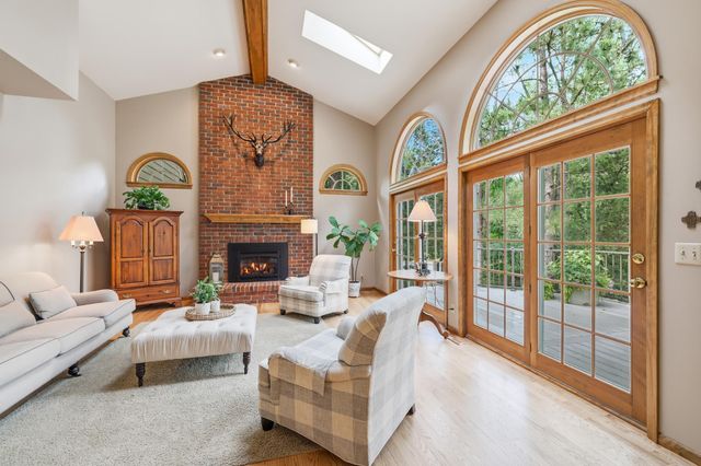 805 Midwest Trail Court N, Lake Elmo, MN 55042