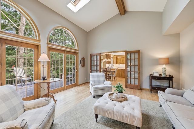 805 Midwest Trail Court N, Lake Elmo, MN 55042