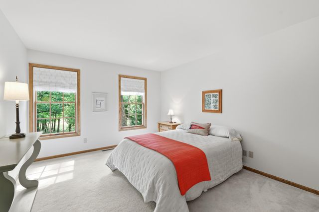 805 Midwest Trail Court N, Lake Elmo, MN 55042