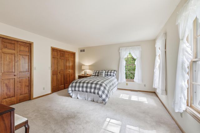 805 Midwest Trail Court N, Lake Elmo, MN 55042