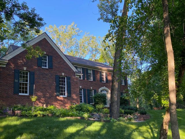 805 Midwest Trail Court N, Lake Elmo, MN 55042