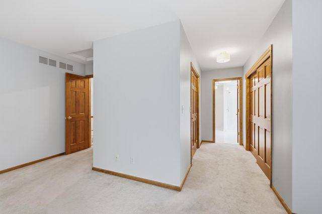 805 Midwest Trail Court N, Lake Elmo, MN 55042