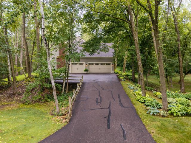 805 Midwest Trail Court N, Lake Elmo, MN 55042