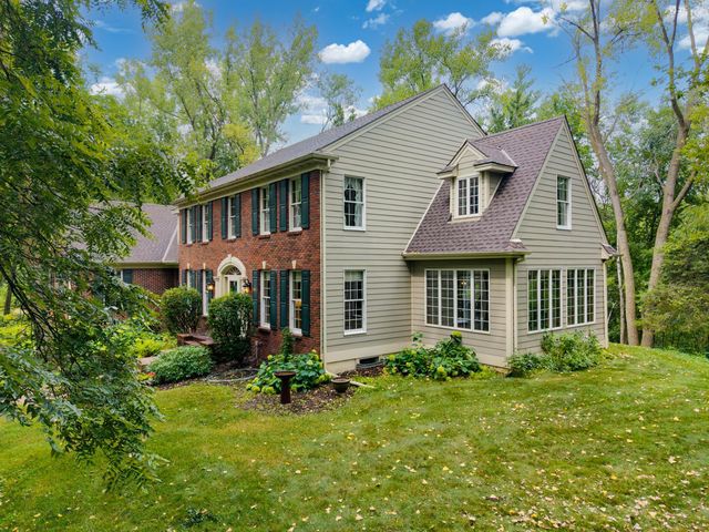 805 Midwest Trail Court N, Lake Elmo, MN 55042