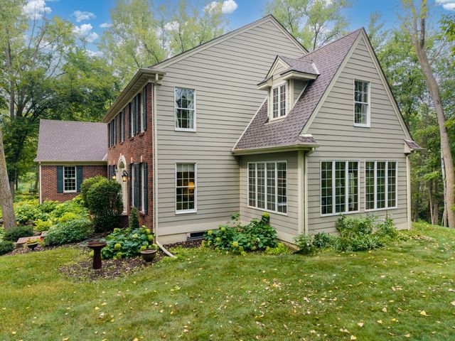 805 Midwest Trail Court N, Lake Elmo, MN 55042