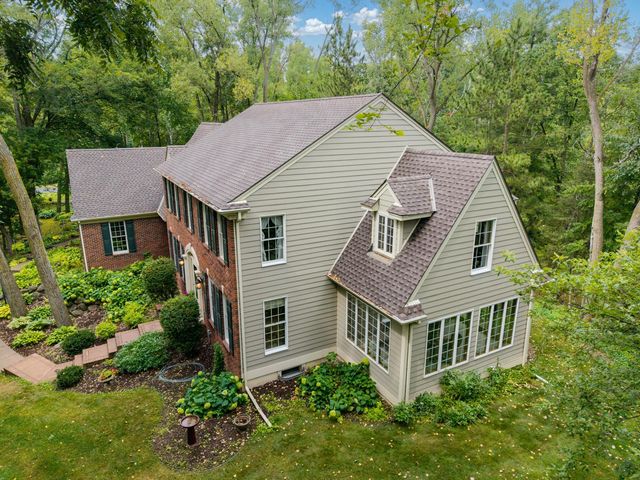805 Midwest Trail Court N, Lake Elmo, MN 55042