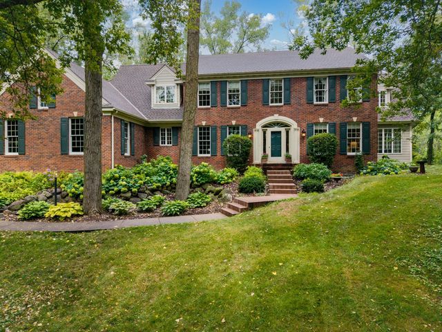805 Midwest Trail Court N, Lake Elmo, MN 55042