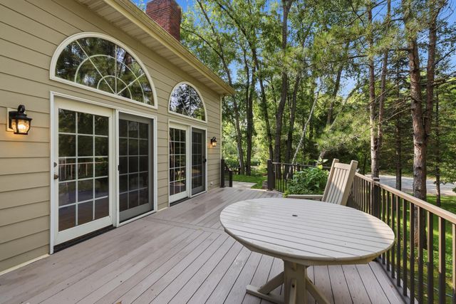 805 Midwest Trail Court N, Lake Elmo, MN 55042