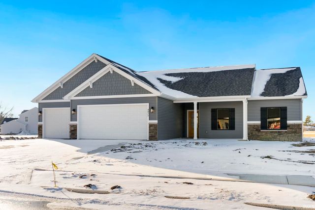 4971 Chickadee Drive, Woodburn, IN 46797