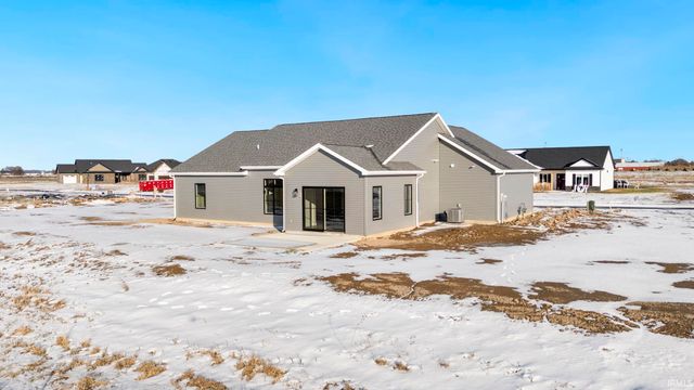 4971 Chickadee Drive, Woodburn, IN 46797