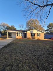 3966 Mickey St, Macon, GA 31206