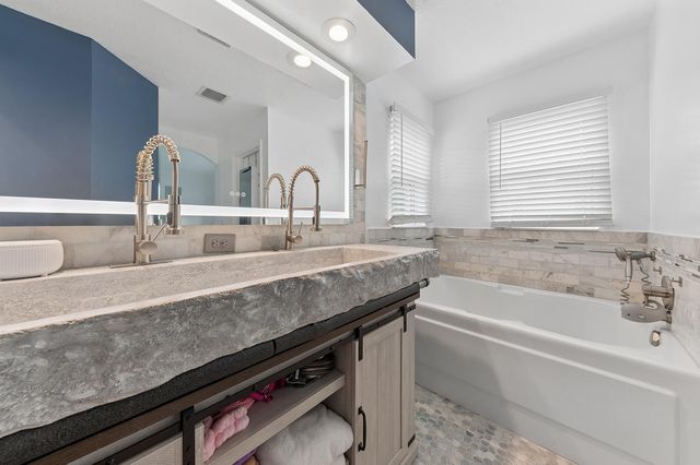 4176 Torres Circle, West Palm Beach, FL 33409