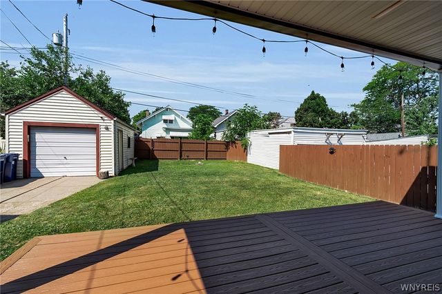 70 Radcliffe Road, Buffalo, NY 14214