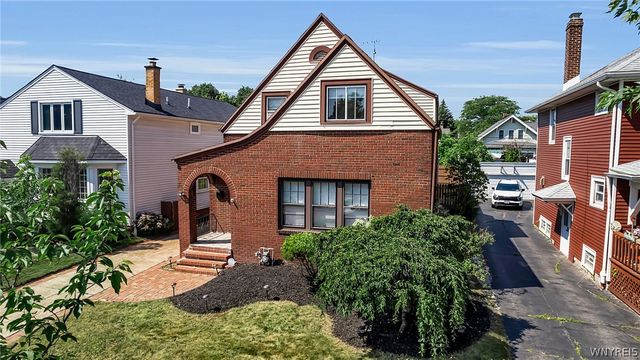 70 Radcliffe Road, Buffalo, NY 14214