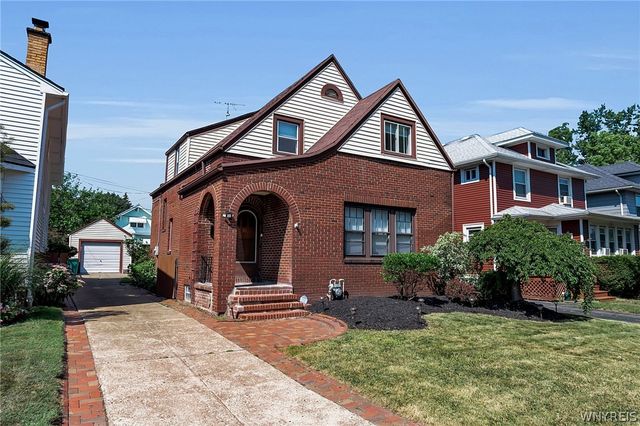70 Radcliffe Road, Buffalo, NY 14214